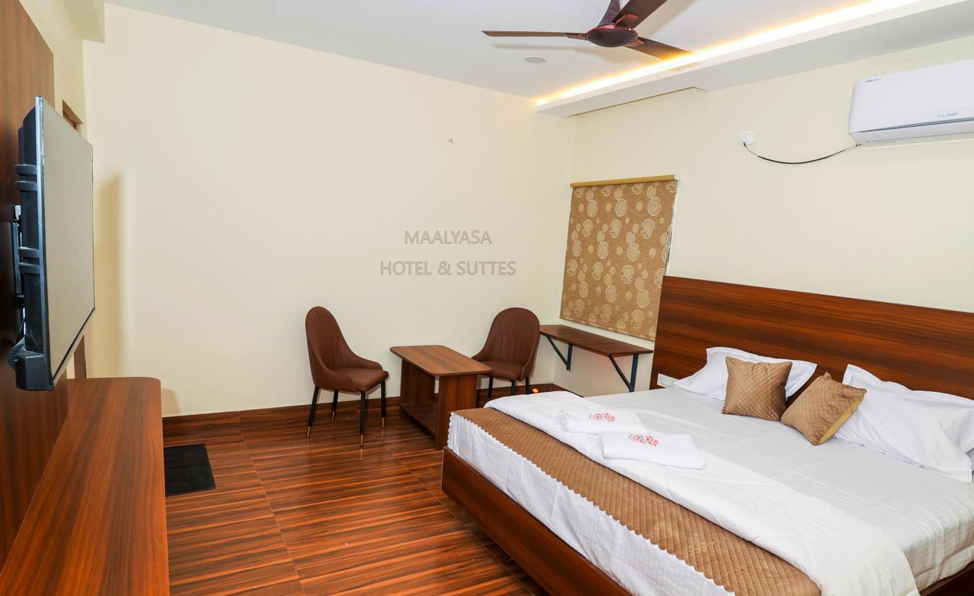 Maalyasa Hotel And Suites Haydarabad Dış mekan fotoğraf
