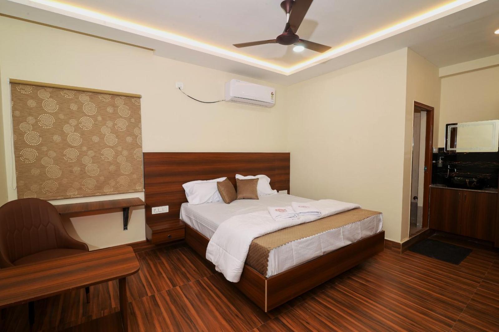 Maalyasa Hotel And Suites Haydarabad Dış mekan fotoğraf